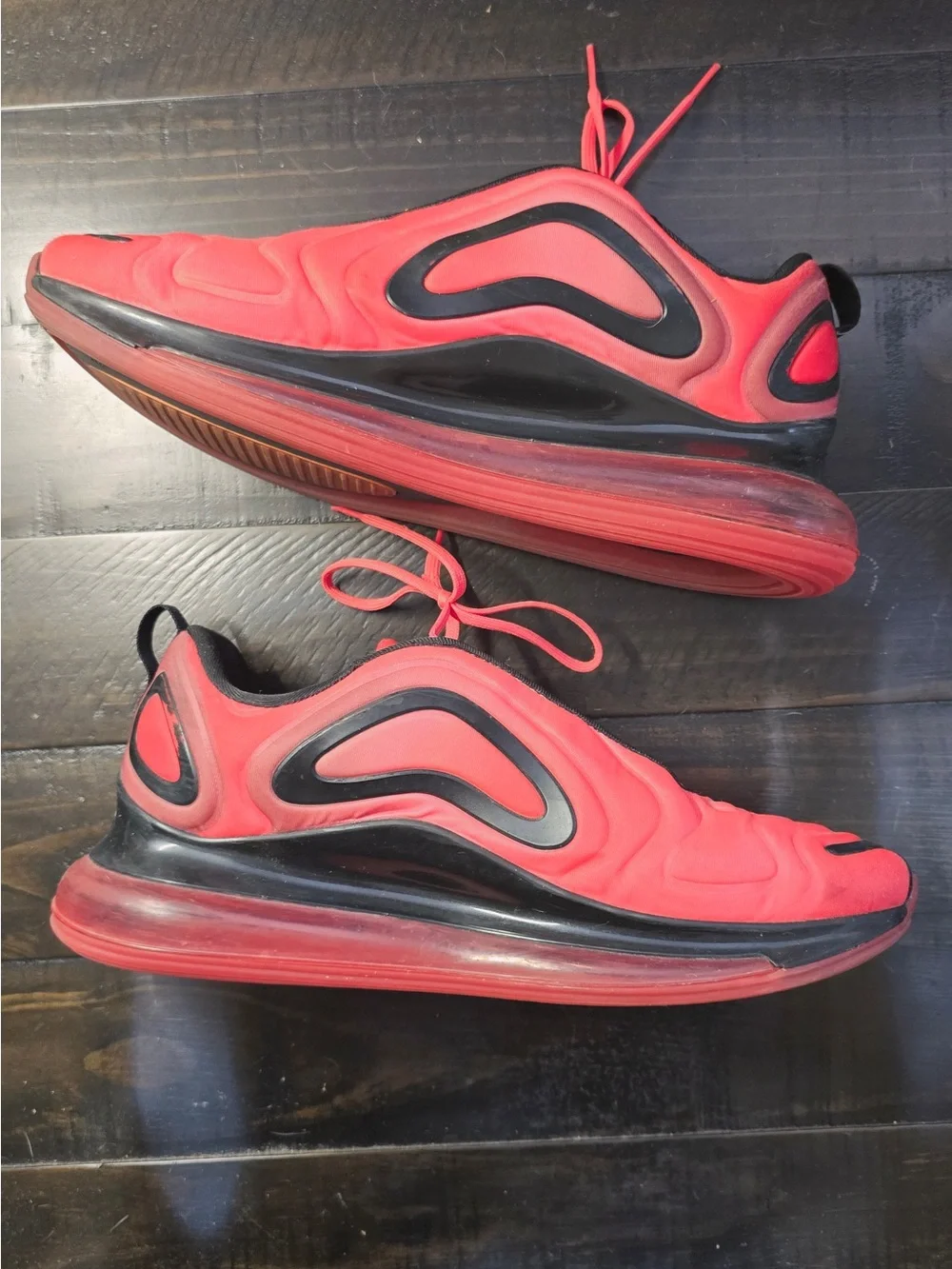 Nike Air Max 720 Red and Black Athletic Sneakers